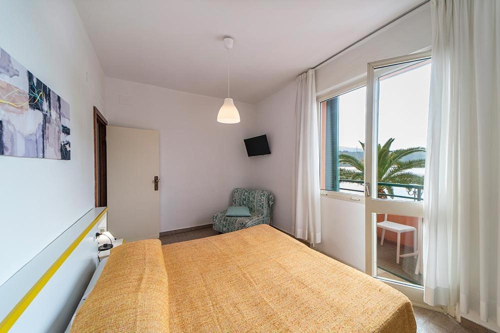 Hotel Belmare Porto Azzurro Εξωτερικό φωτογραφία