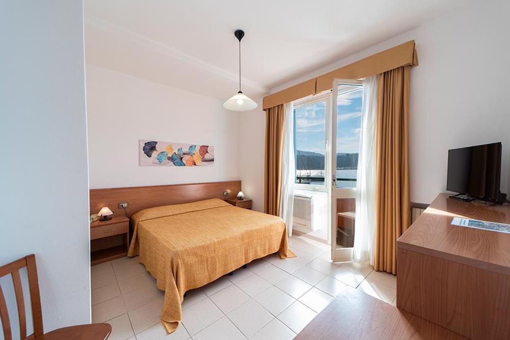 Hotel Belmare Porto Azzurro Εξωτερικό φωτογραφία
