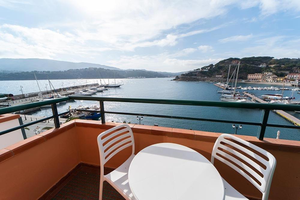 Hotel Belmare Porto Azzurro Εξωτερικό φωτογραφία